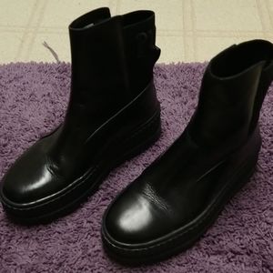 Fenty by Rihanna Black Puma Chelsea boots